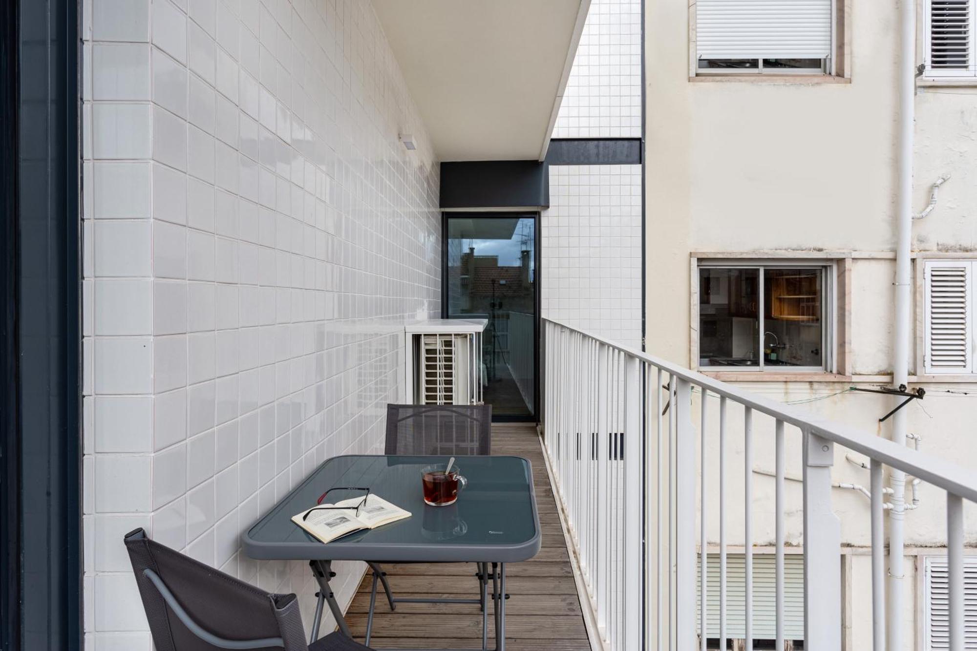 Apartment Joivy Chic With Balcony Near Liberdade Avenue